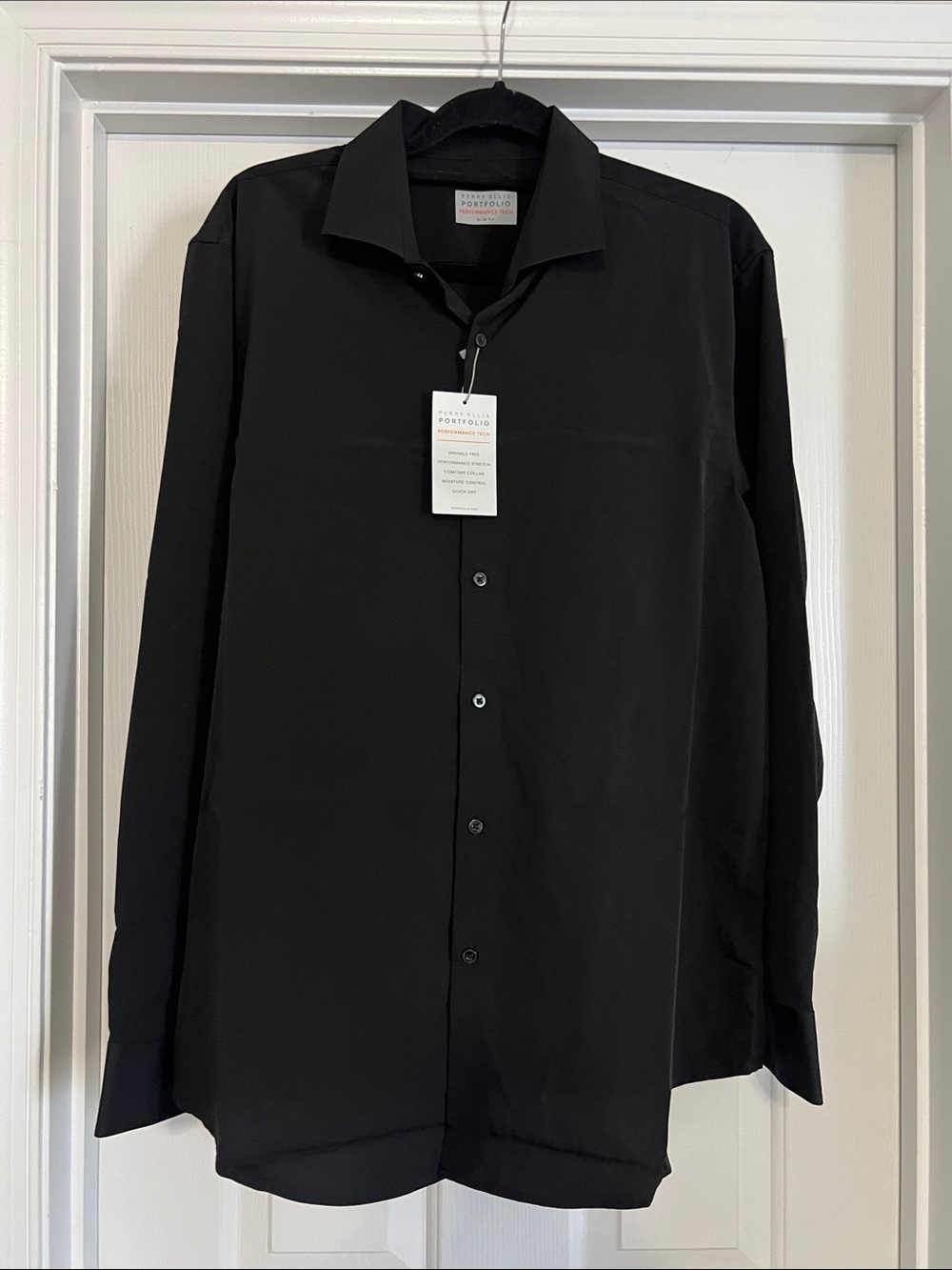 Perry Ellis Men’s Black Button-Up Dress Shirt